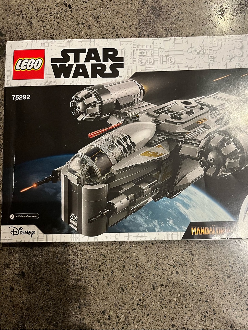 Mandalorian LEGO #75292 Retired Star Wars Razor Crest Ship - Picture 2 of 6